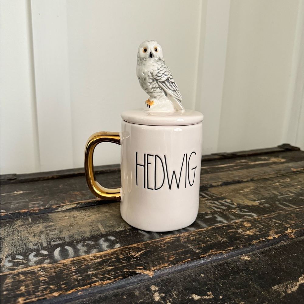Rae Dunn- Hedwig Owl Mug with Gold Handle with owl lid. Harry Potter